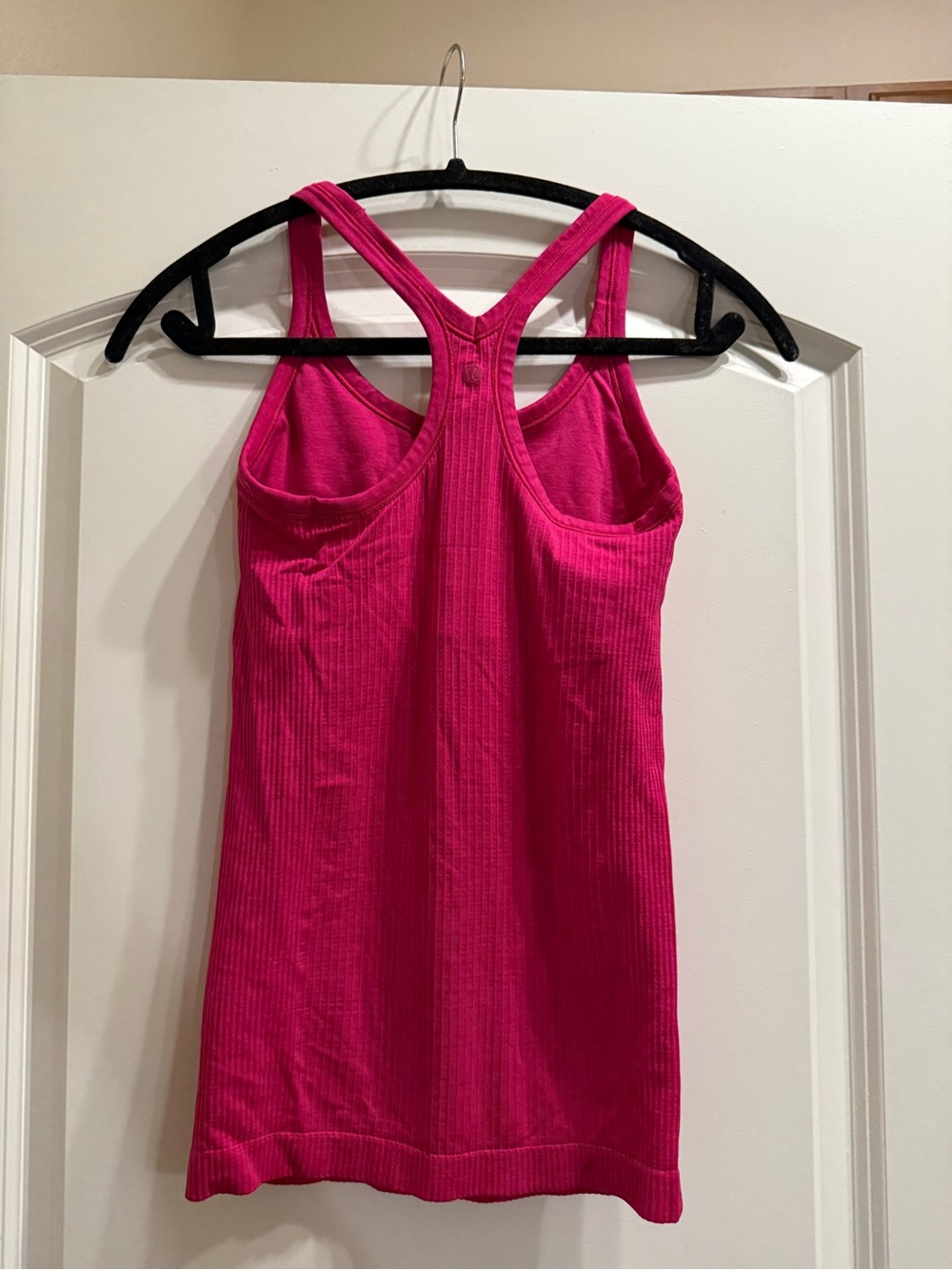 Lululemon Ribbed workout Tank - Picture 3 of 4